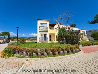 2+1 Zeus Corner Apartment with Spacious Garden for Sale in Apollonium Compl