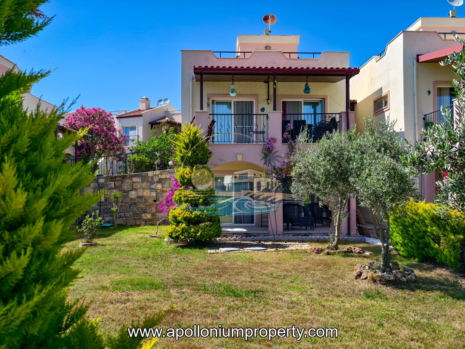 3-bedroom villa for sale in Hera, Apollonium
